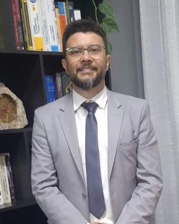 Prof. Alexandre Bezerra