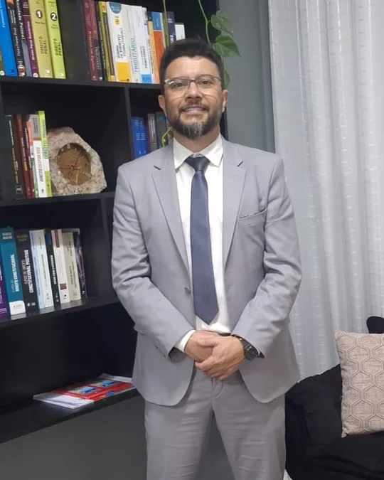 Prof. Alexandre Bezerra