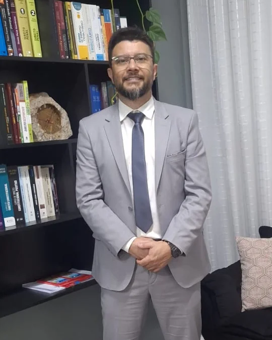 Prof. Alexandre Bezerra